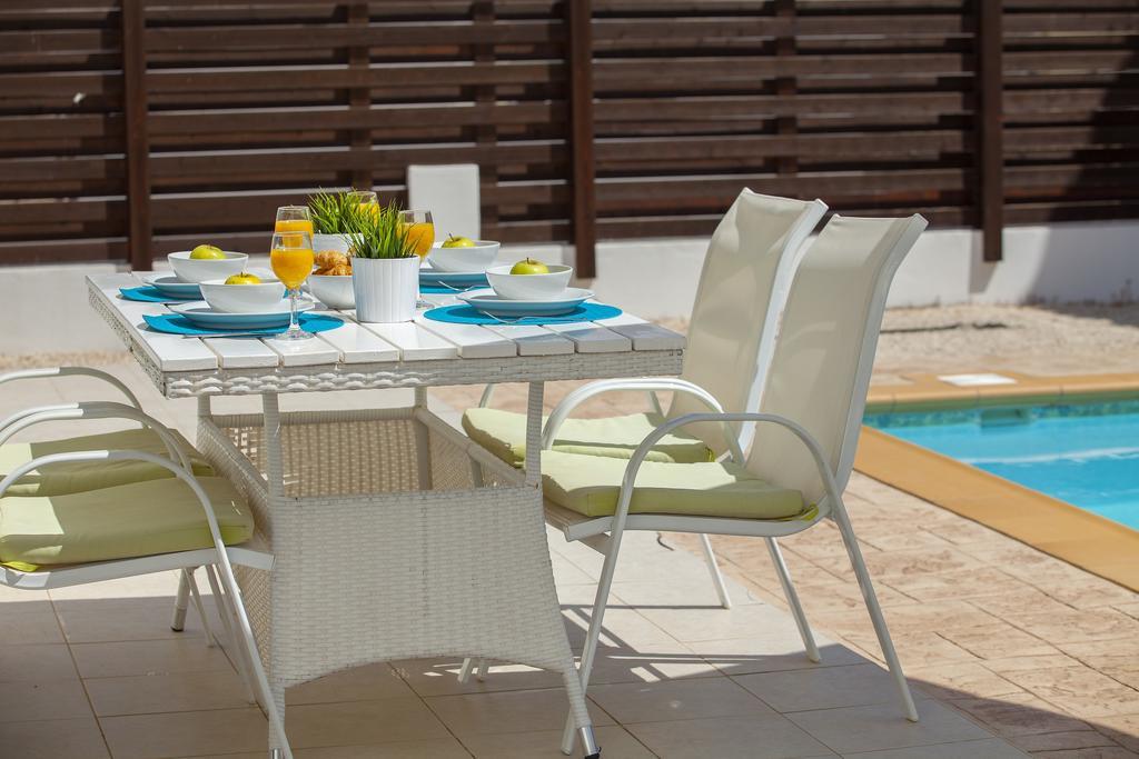 פרוטאראס Villa Clematis מראה חיצוני תמונה