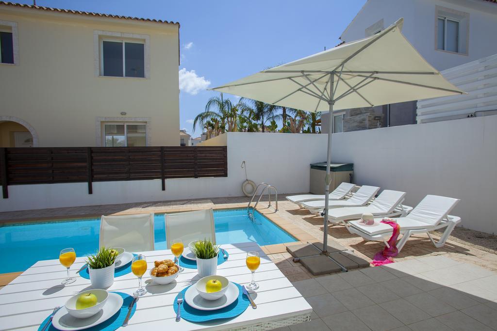 פרוטאראס Villa Clematis מראה חיצוני תמונה