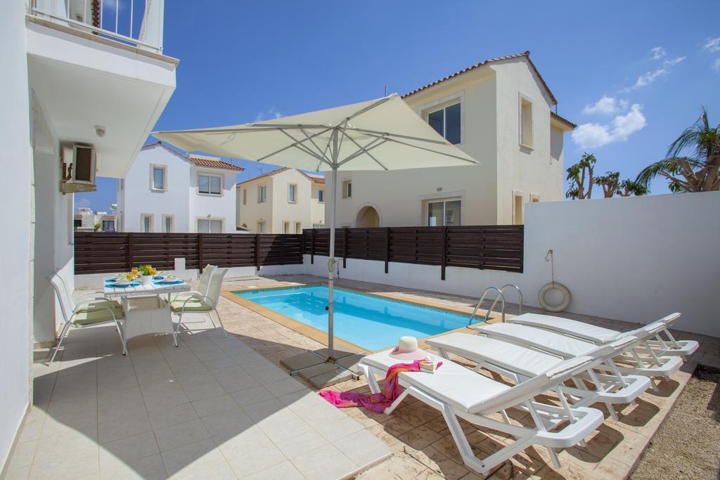 פרוטאראס Villa Clematis מראה חיצוני תמונה
